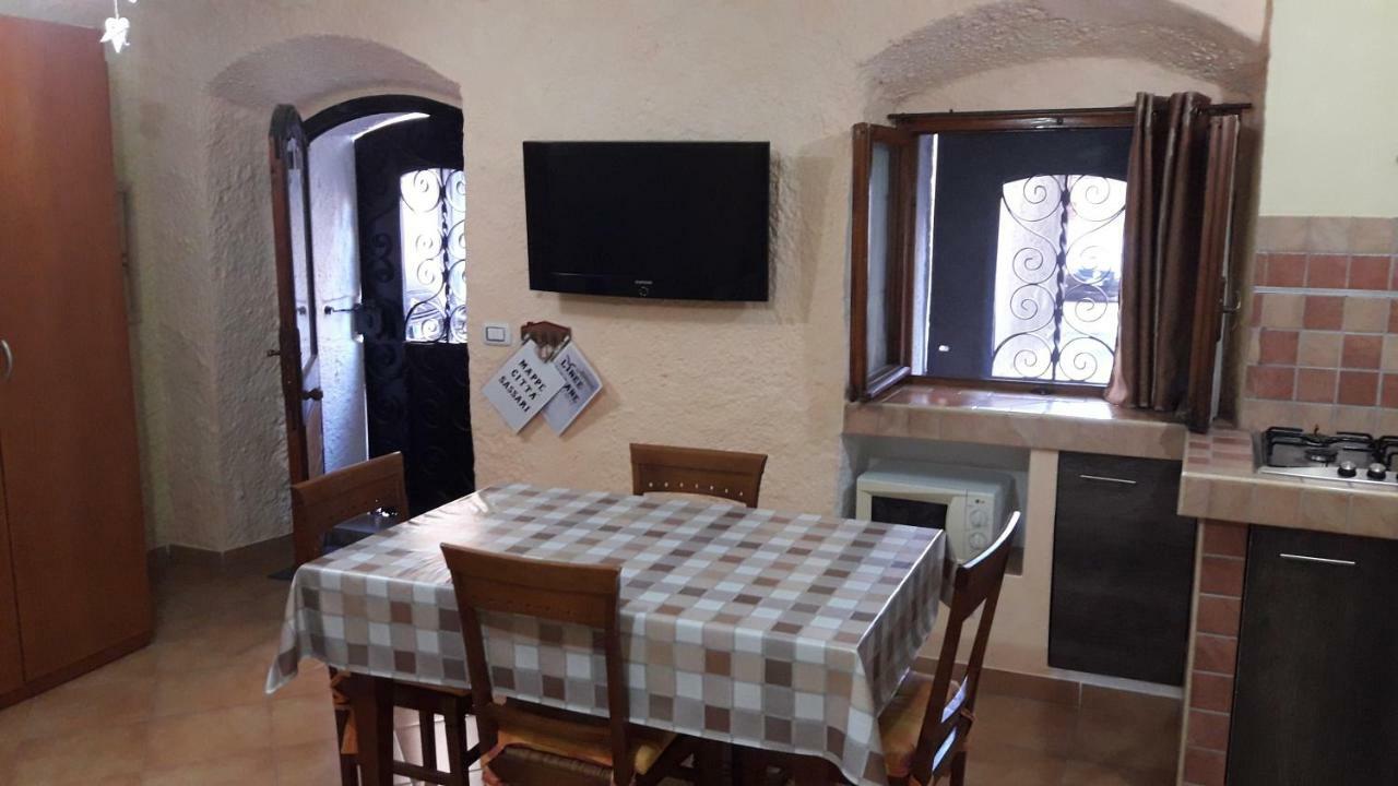 Carrera Longa Apartment Sassari Exterior photo
